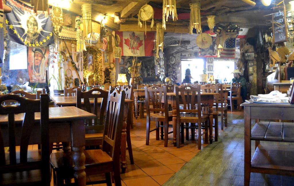 Restaurant A Penzion Steak Station Pardubice Eksteriør bilde